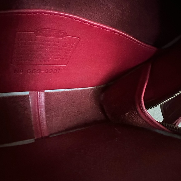 COACH HTF RED vtg LUNCH BOX ZIP🔥9991🔥stunner - Picture 10 of 16